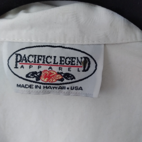 Authentic Hawaiian graphic boys button up shirt - Picture 6 of 8